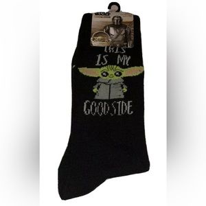 Star Wars Mandalorian Grogu Crew Socks 1 Pair Men 6.5-12 Black Green Yoda Child